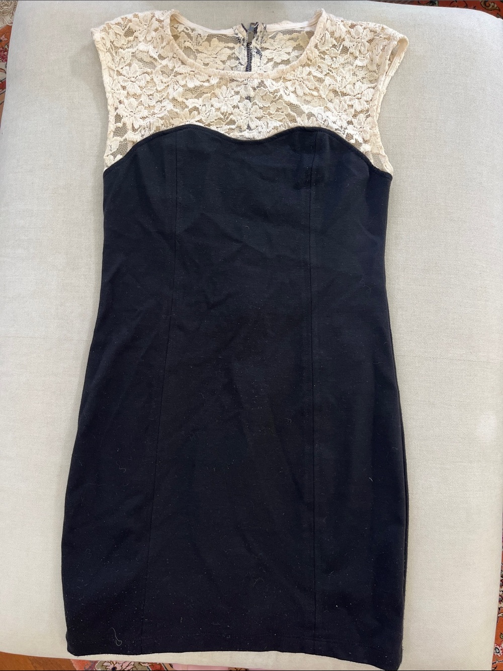 Lace-Trim Sheath Dress in Black and Cream